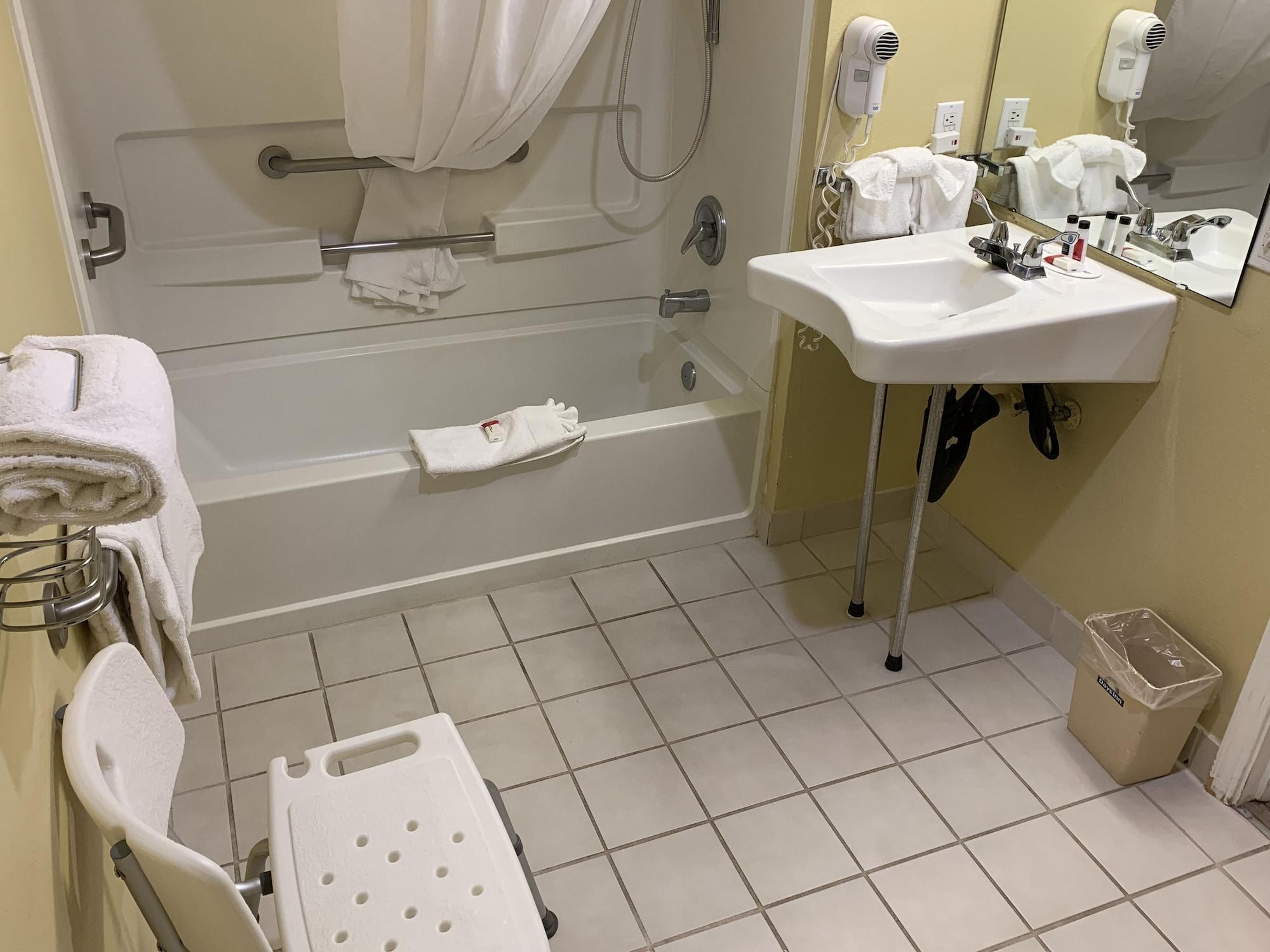 Days Inn By Wyndham Ocean Shores Esterno foto