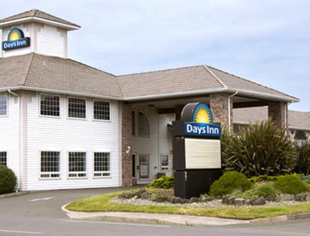 Days Inn By Wyndham Ocean Shores Esterno foto